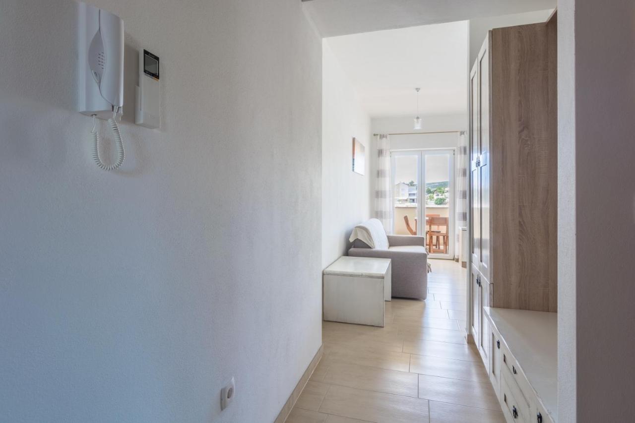 Apartments By The Sea Simuni, Pag - 18386 Kolan Exteriör bild